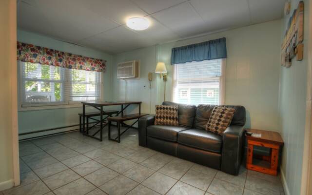 Biarritz Motel & Suites