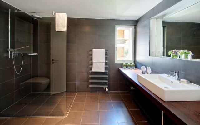 Chalet Altesse Serviced Apartments