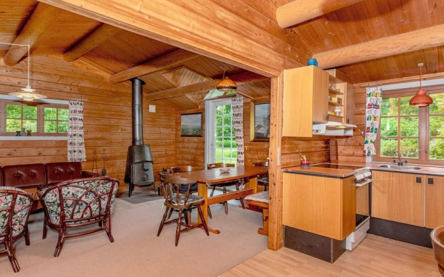 6 Person Holiday Home in Roslev