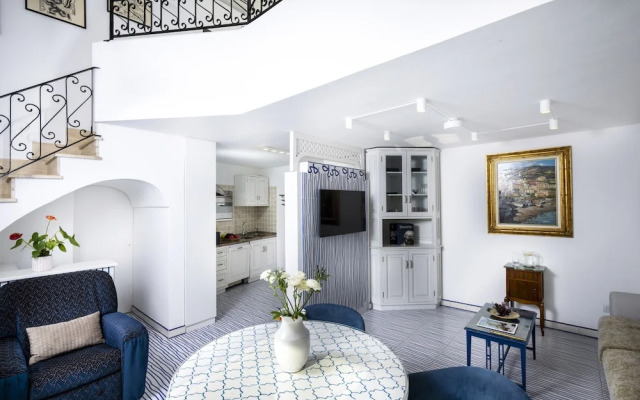 Estate4home - Casetta Arienzo