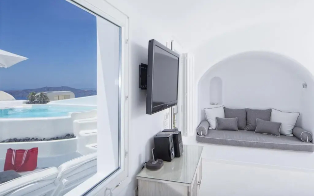 Dreams Luxury Suites