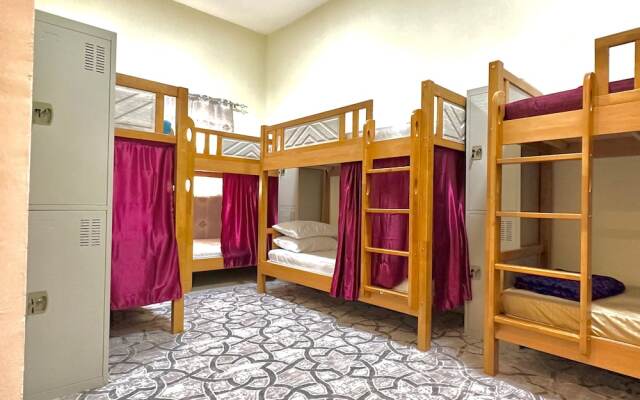 Hello Hostel