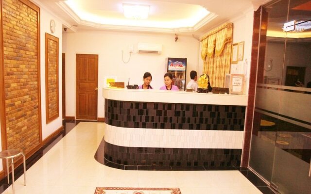 Sky Hotel Hlaing Thar Yar Yangon