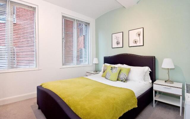 Mulberry Flat 2 - Two bedroom 1st floor by City Living London