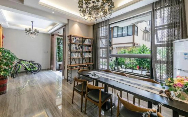 Wuyishan Seclusion Inn