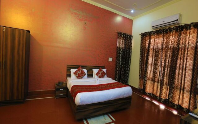 OYO 8681 Hotel Happy Homes