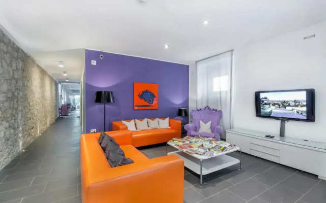 Hibiscus Hotel Residence