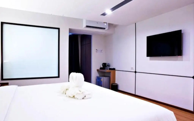 Le Srivaree Suvarnabhumi Airport Hotel