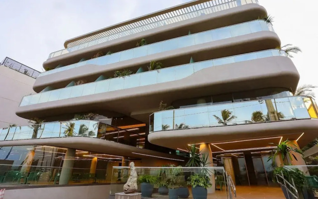 Setai Yacht Premium II - By Almare Flats