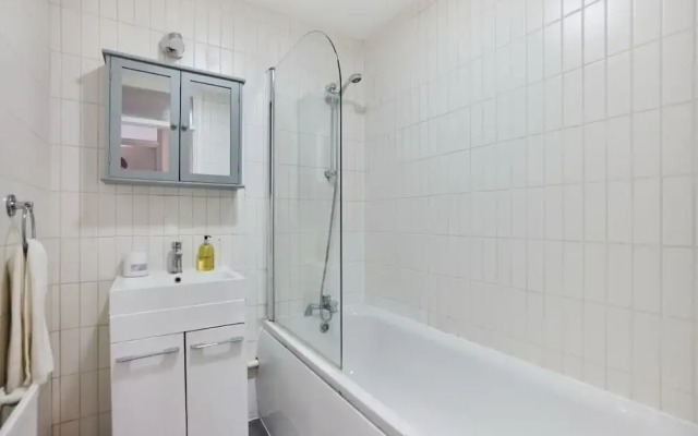 The West Hampstead Base - Central 2bdr Apartment
