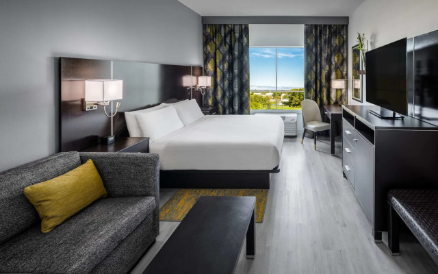 DoubleTree by Hilton Sarasota Bradenton Airport