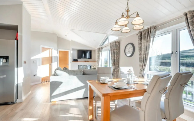 Nunland Hillside Lodges