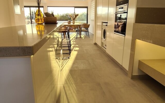 Phaedrus Living Seaview Luxury Villa Venus 006