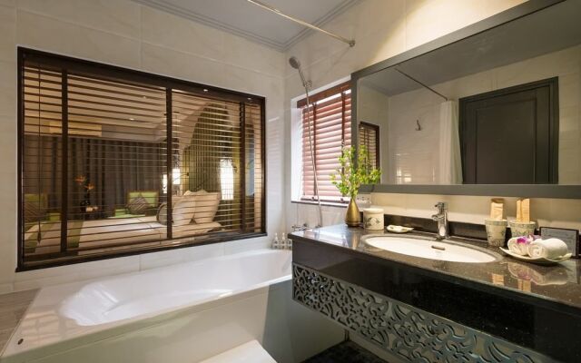 Essence Hanoi Hotel & Spa