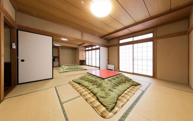 Uenohara Lodge YamanoIe