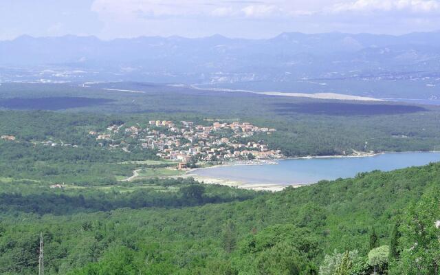 Scenic Holiday Home in Silo with Private Pool near Beach