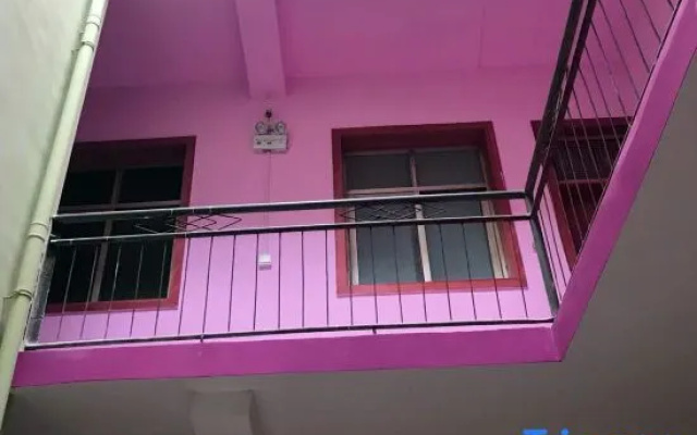 Hongfu Hotel (Nanyang Wancheng District)
