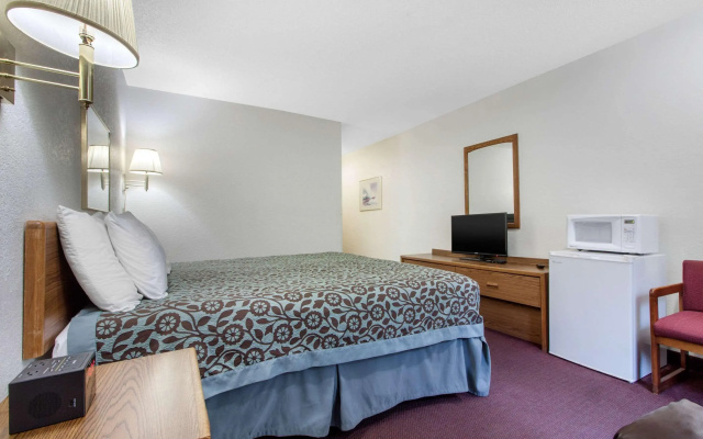 Chamberlain Days Inn Oacoma