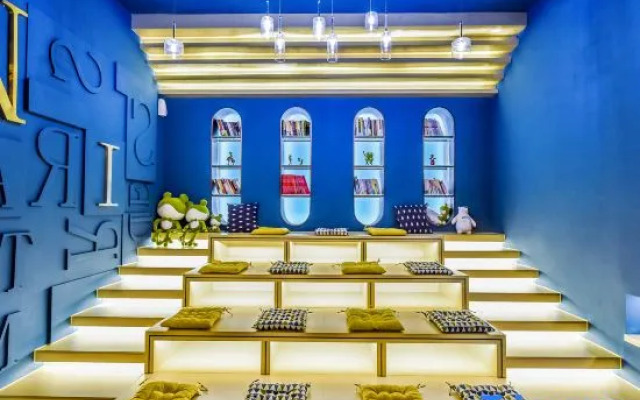 Heye Youth Travel Hotel (Xi'an Bell Tower Metro Station)