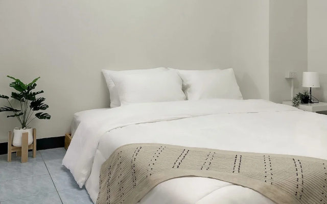 MONTANA Hotel & Hostel Phuket