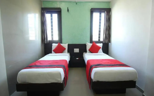 OYO Rooms Sahkari Jin Cross Road