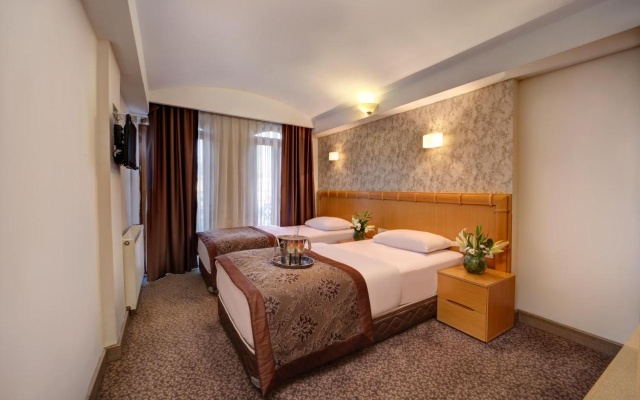 Stargate Hotel&Spa