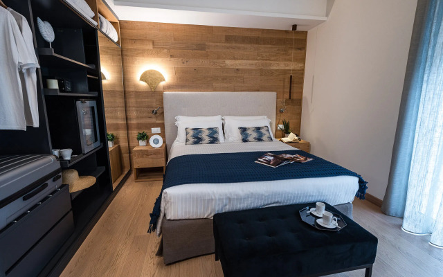 The Green Park Hotel