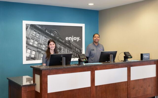 Hampton Inn Cleveland-Downtown