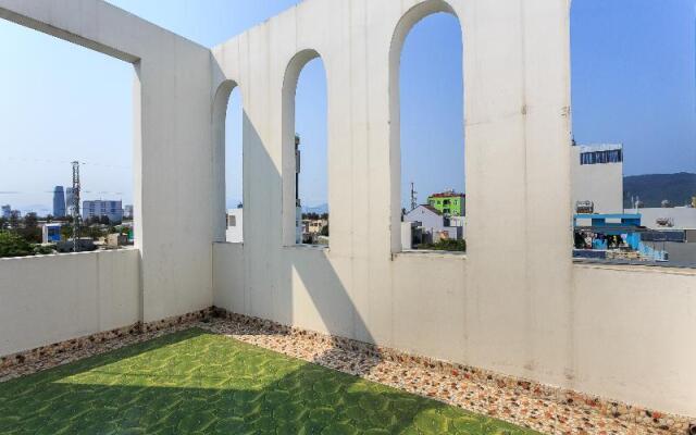 Sunshine Beach Da Nang