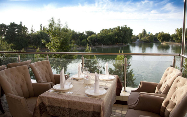 LAKE PARK hotel