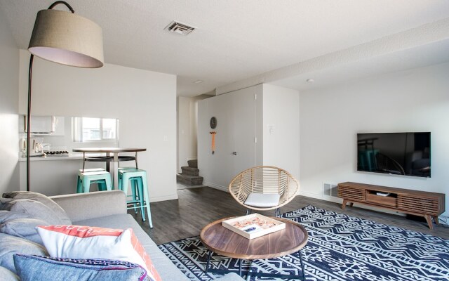 WanderJaunt - Castillo - 2BR - Point Loma