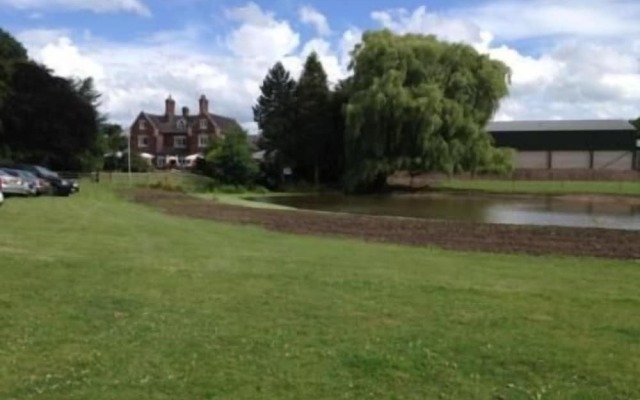 Whitethorn Bed and Breakfast