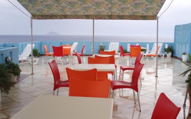 Kostas Rooms & Apartments