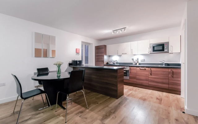 Roomspace Apartments -The Hurley