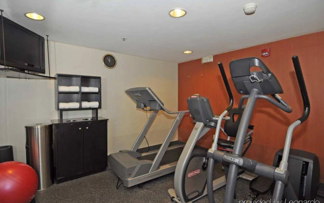 Hampton Inn Alexandria-Old Town/King St. Metro