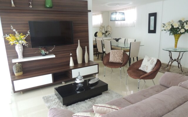 Lindo Amplo 3 Quarto em Prédio Frente Mar