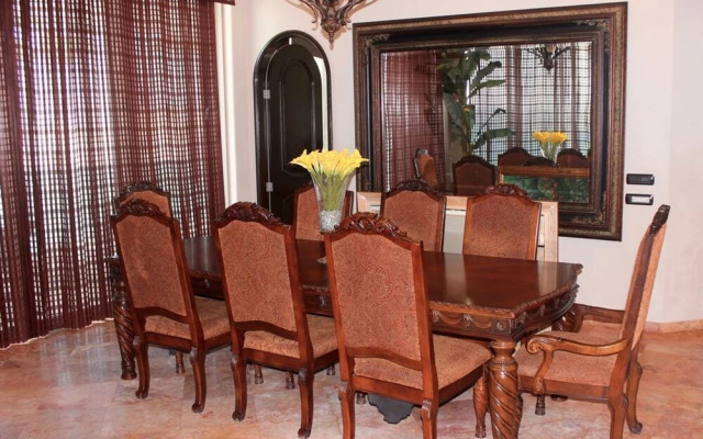 Esmeralda 3BR Jacuzzi EA 101 by Casago