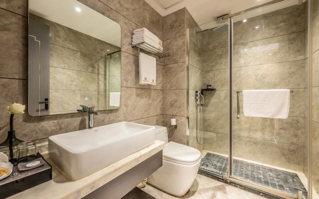 Bole Jing Pin Hotel