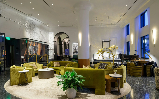 Daxton Hotel Birmingham, Curio Collection by Hilton