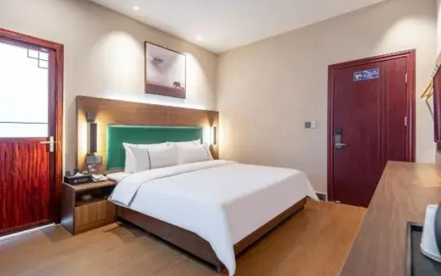 Jingtu Hotel (Beihai Hunan Road)