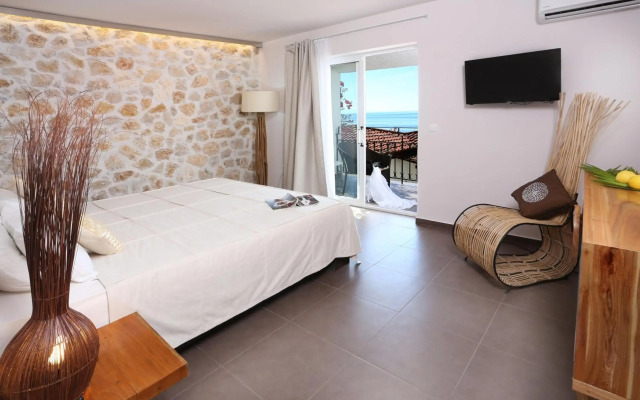 Pantokrator Hotel