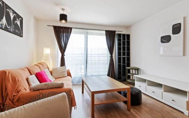Spacious 2bdr Apt for 4p, Near Trendy Hackney