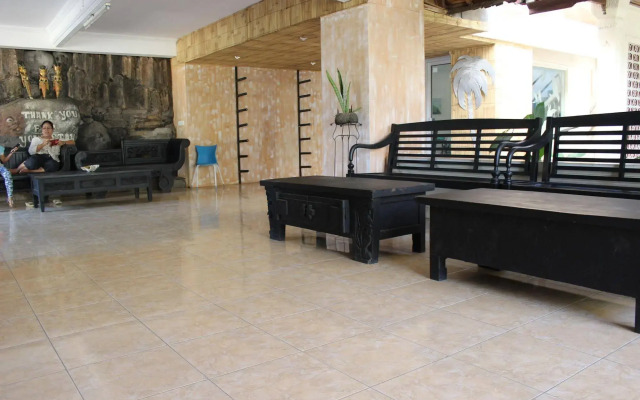 Hotel Ayu Beach Inn