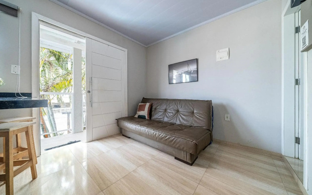 021 - Lindo Residencial com Piscina e Jacuzzi em Bombas