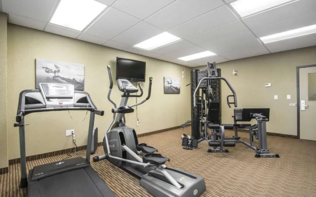 Quality Inn & Suites Thompson