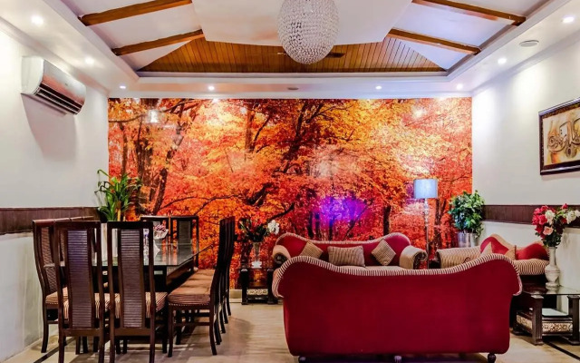 Lahore Palace Hotel