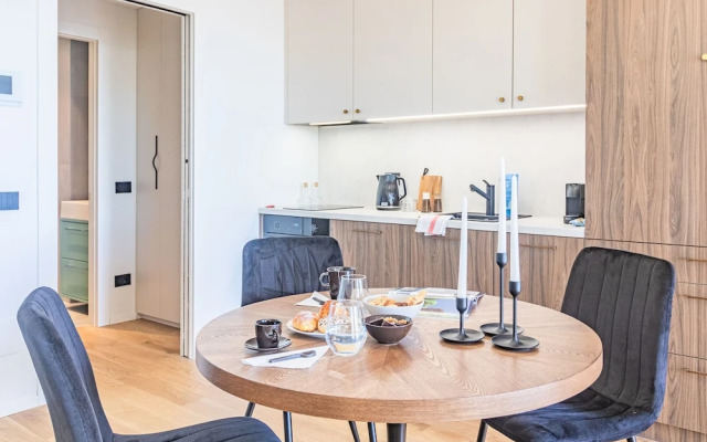 Aurora Apartment in Como
