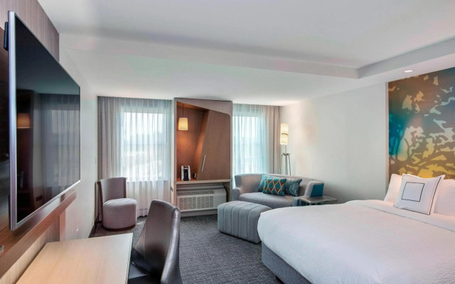 Courtyard by Marriott Raleigh Cary/Parkside Town Commons