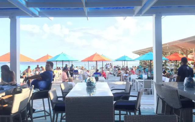 Vista Marina Residence