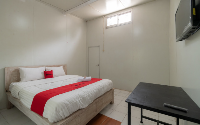 RedDoorz Syariah @ Taman Green Legon